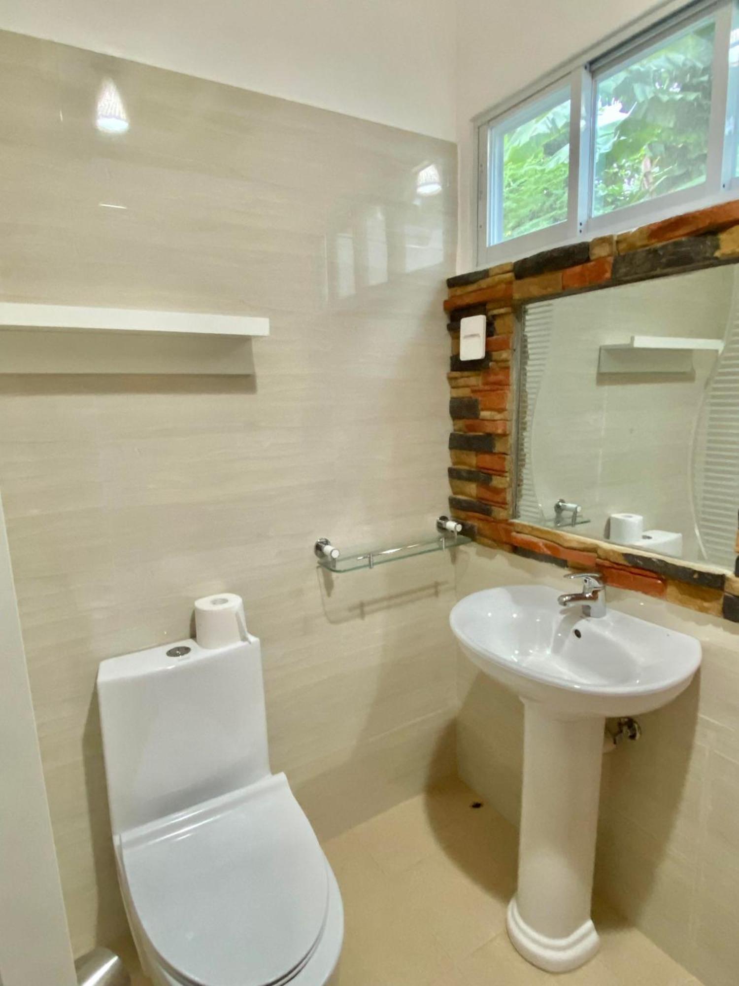 Sunshine'S Haven Hotel Ronda Bagian luar foto